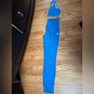 Vuori Women's Blue Leggings